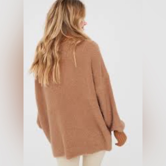 Offline by Aerie Oversized Turtleneck Sweater | Size XS - Picture 11 of 11